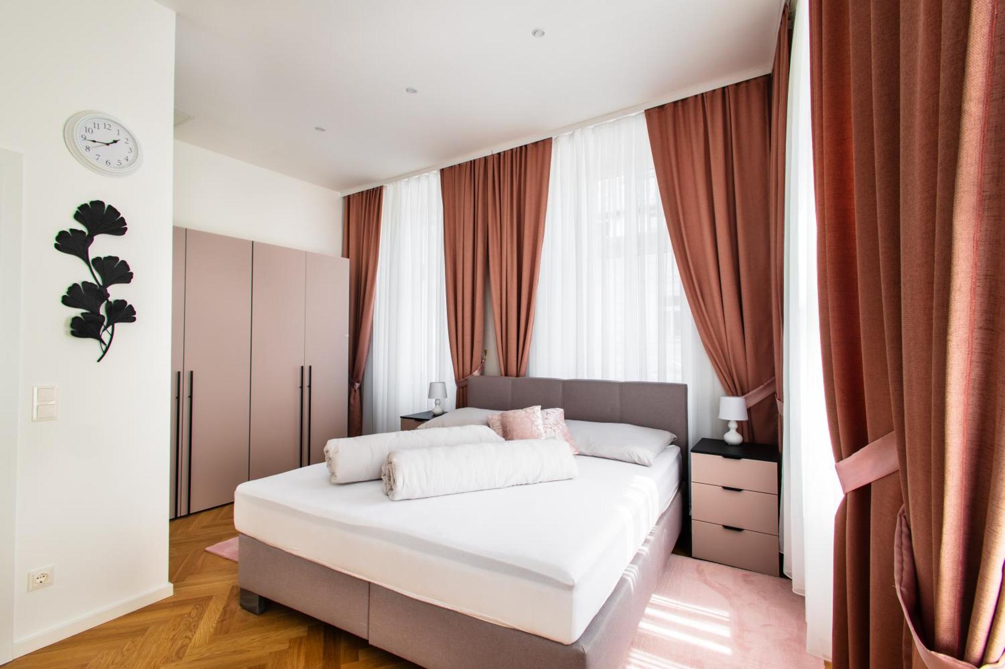 Royal Residences Wina Bagian luar foto